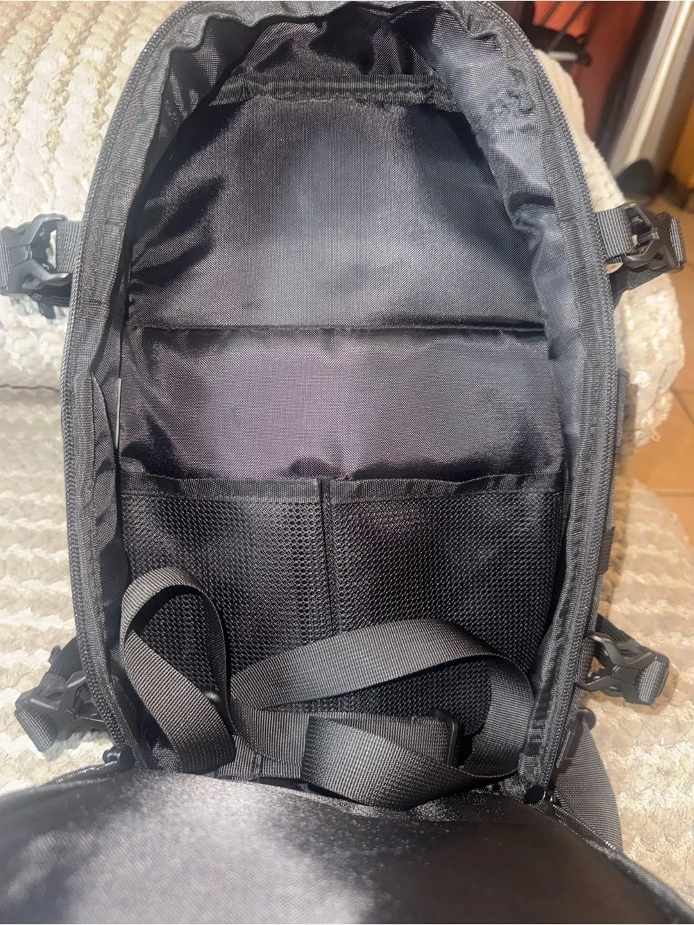Men's Tactical Sling Backpack - Black